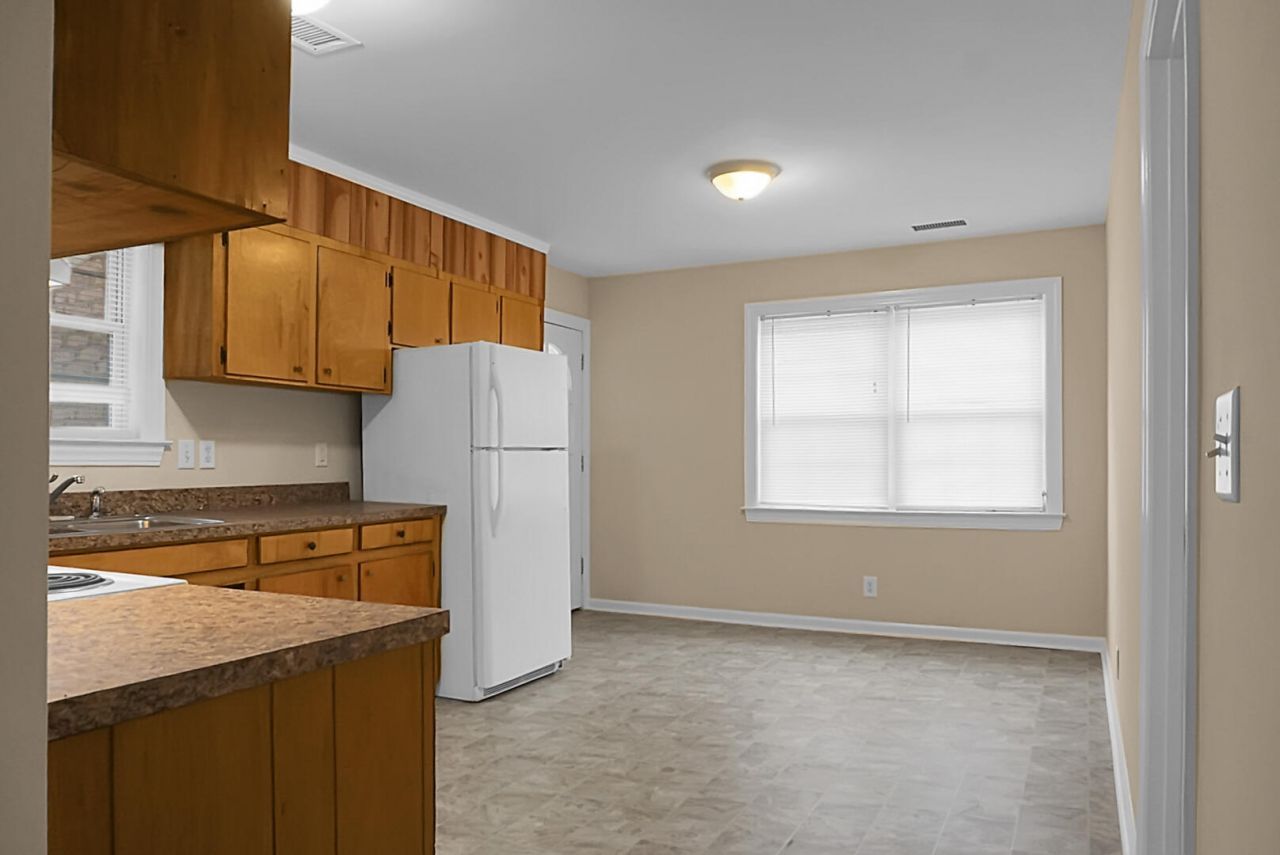 429 Sandhill Road Photo 12