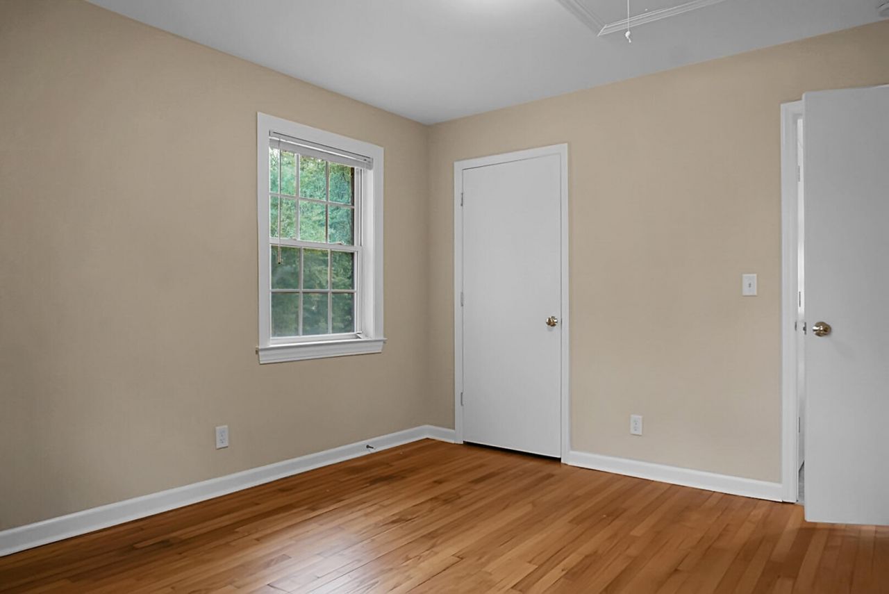 429 Sandhill Road Photo 16