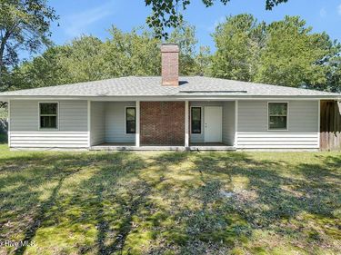 207 Whispering Pines Court, Hampstead, NC 28443