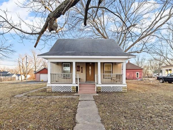 617 W 5th Street, Lane, KS 66042