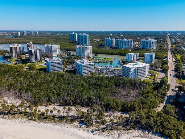 5 Bluebill AVE , Unit 101, NAPLES, FL 34108