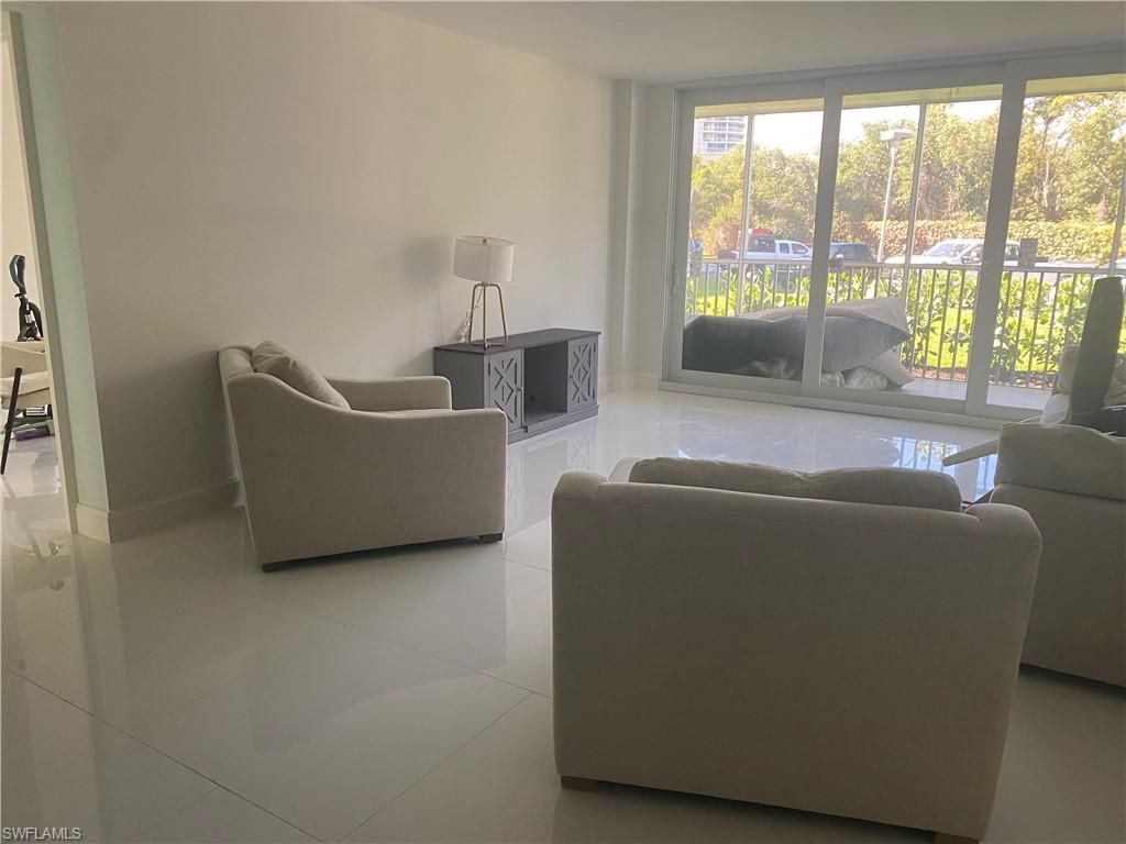 5 Bluebill Ave, Unit 101, Naples, FL 34108 Photo