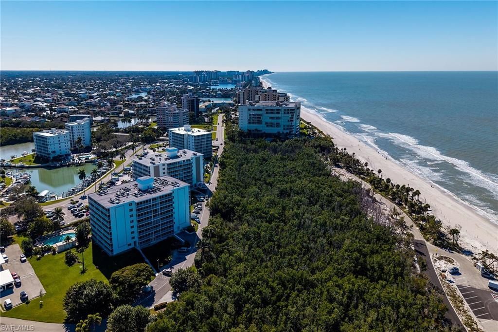 5 Bluebill Ave , Unit 101, Naples, FL 34108 Photo