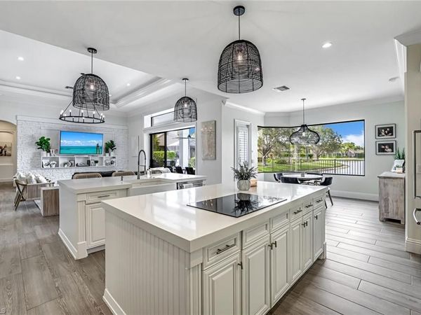 9809 Rocky Bank DR, NAPLES, FL 34109