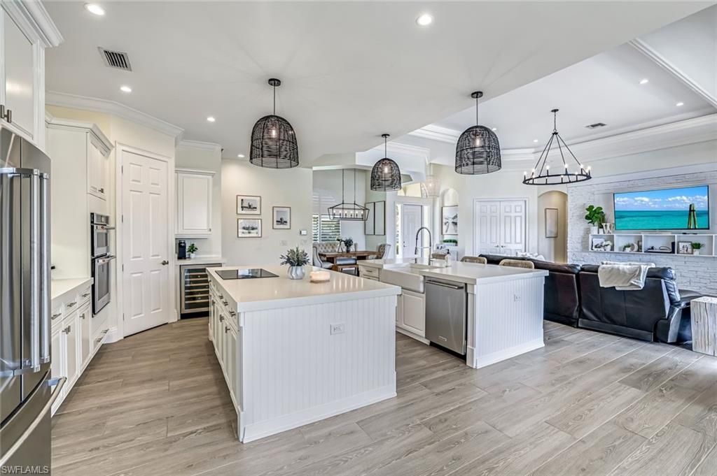 9809 Rocky Bank Dr, Naples, FL 34109 Photo