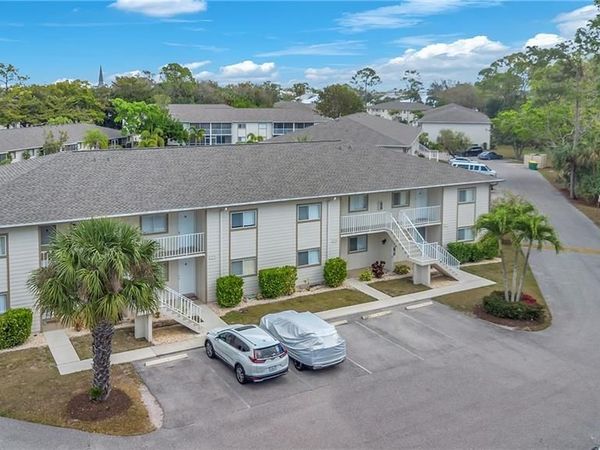 2334 Naples Trace CIR , Unit 6, NAPLES, FL 34109