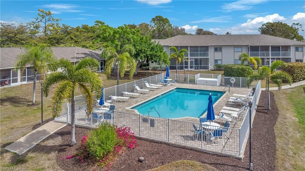 2334 Naples Trace Cir , Unit 6, Naples, FL 34109 Photo