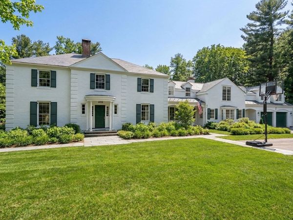 389 Grove St, Needham, MA 02492