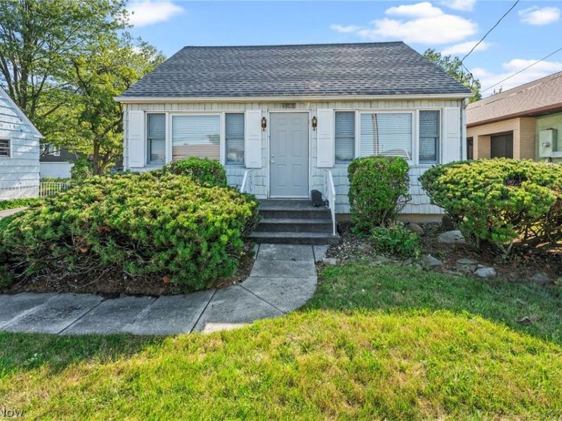 5363 Oberlin Avenue , Lorain, OH 44053 Photo 2