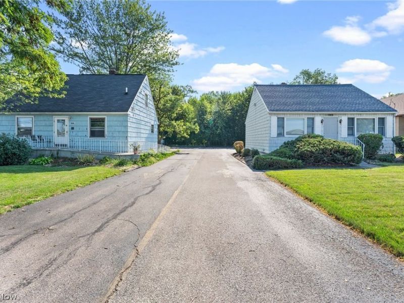 5363 Oberlin Avenue , Lorain, OH 44053 Photo 4