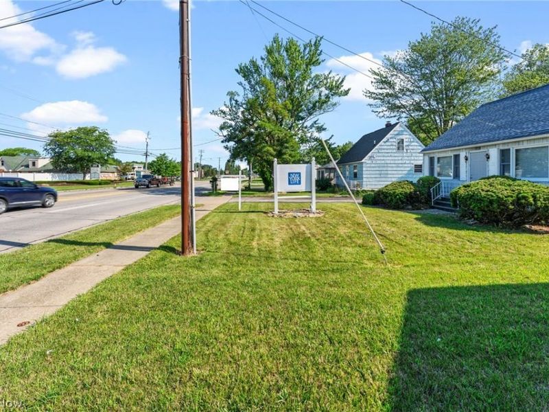 5363 Oberlin Avenue , Lorain, OH 44053 Photo 7