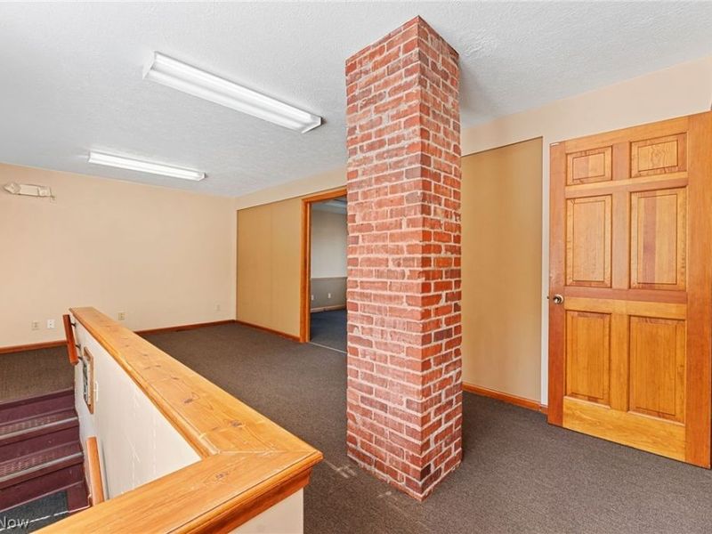 5363 Oberlin Avenue , Lorain, OH 44053 Photo 9