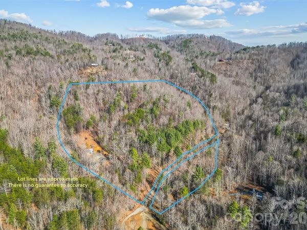 3448 Valley Drive , Lenoir, NC 28645