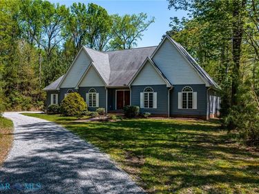 792 Greenwood Beach Road , Heathsville, VA 22473