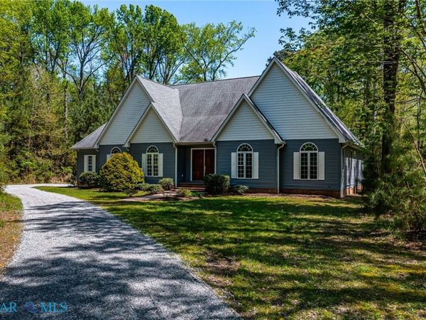 792 Greenwood Beach Road , Heathsville, VA 22473