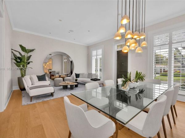 639 Almeria Ave , Coral Gables, FL 33134