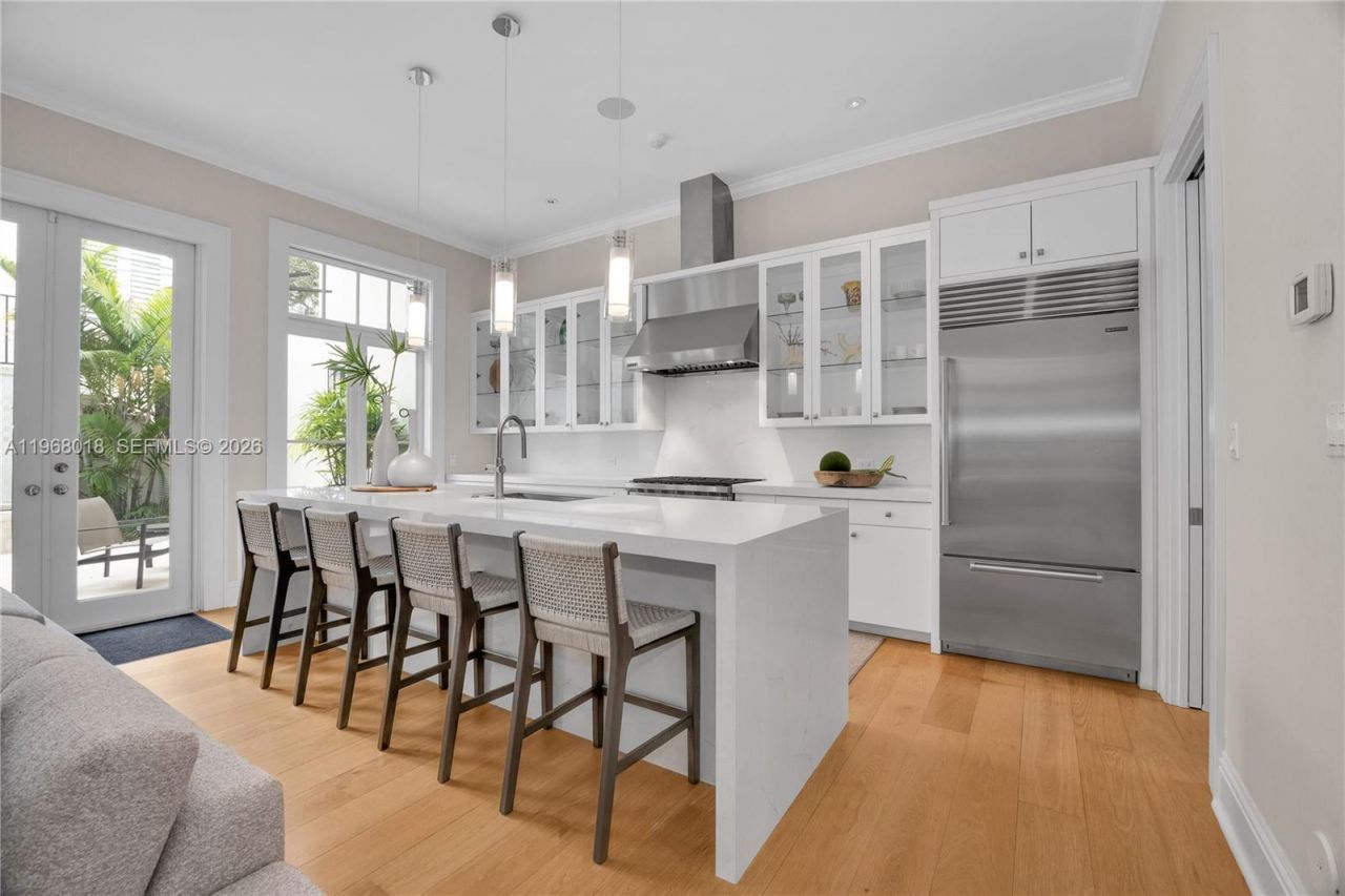 639 Almeria Ave , Coral Gables, FL 33134 Photo