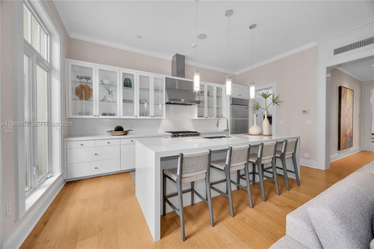 639 Almeria Ave , Coral Gables, FL 33134 Photo