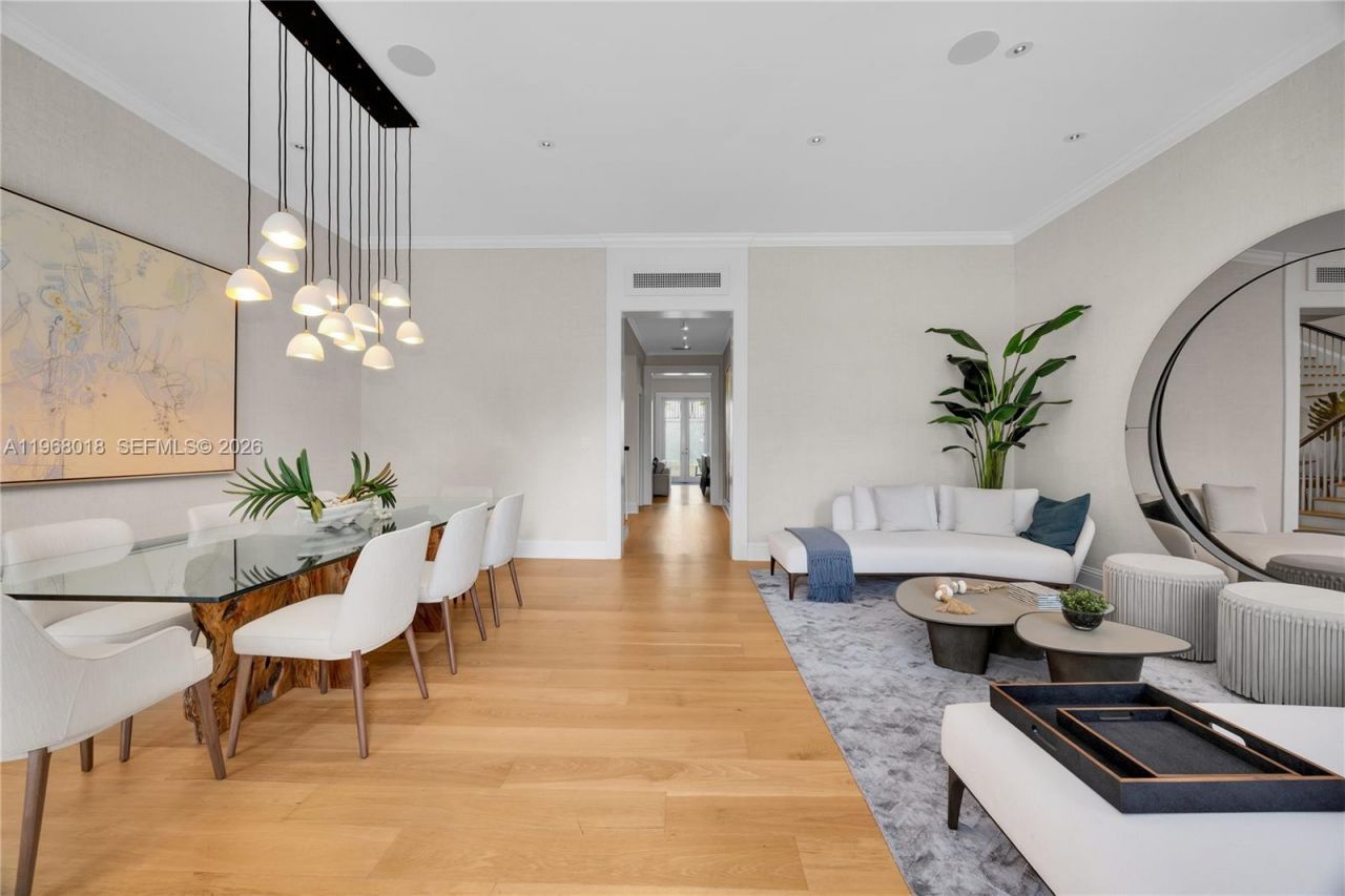 639 Almeria Ave , Coral Gables, FL 33134 Photo