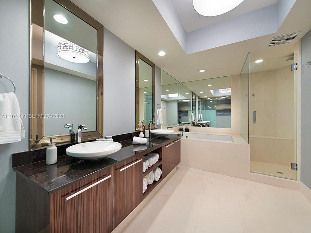 2711 S Ocean Dr., Unit 2804, Hollywood, FL 33019 Photo