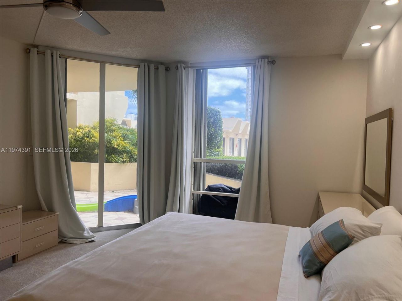 20191 E Country Club Dr, Unit 407, Aventura, FL 33180 Photo