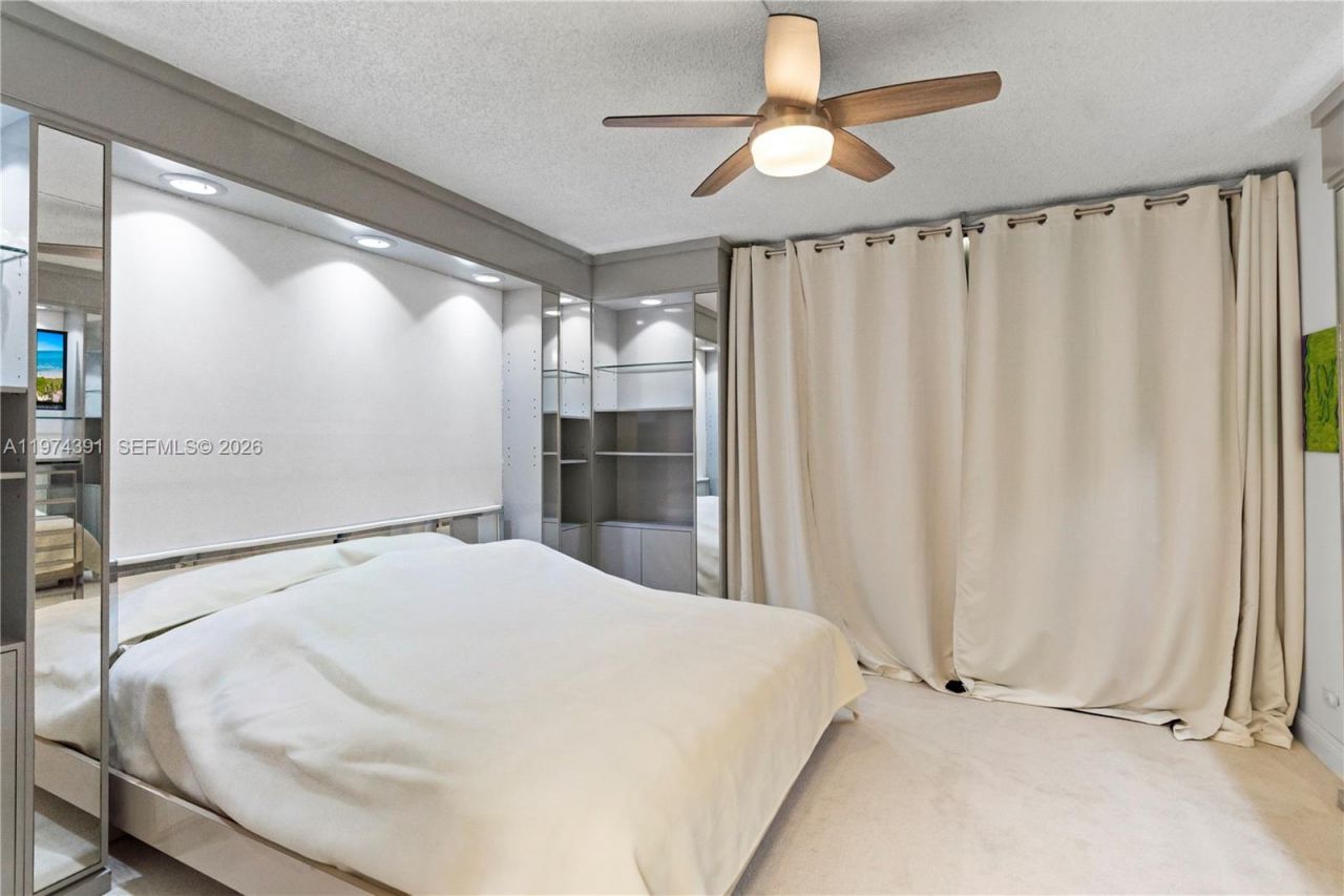 20191 E Country Club Dr, Unit 407, Aventura, FL 33180 Photo