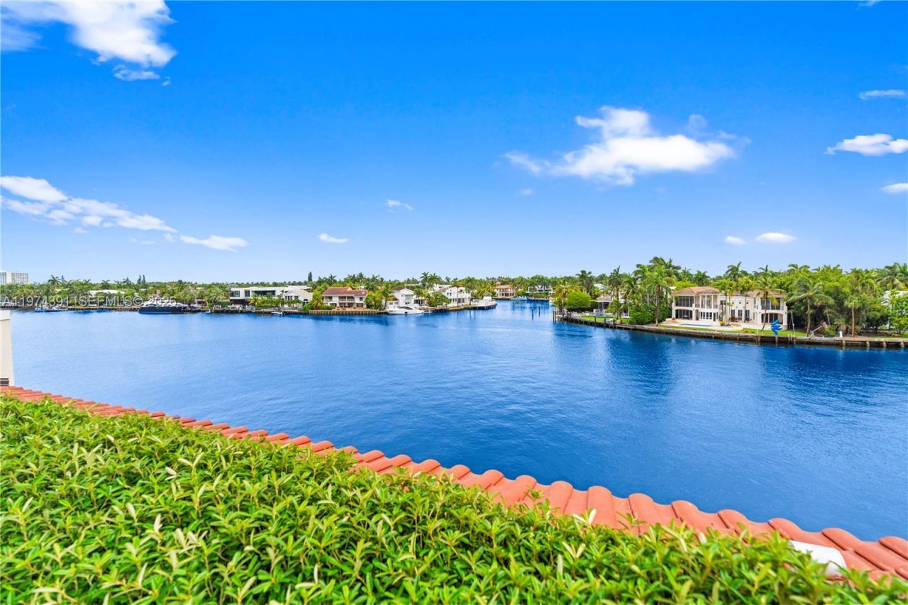 20191 E Country Club Dr, Unit 407, Aventura, FL 33180 Photo