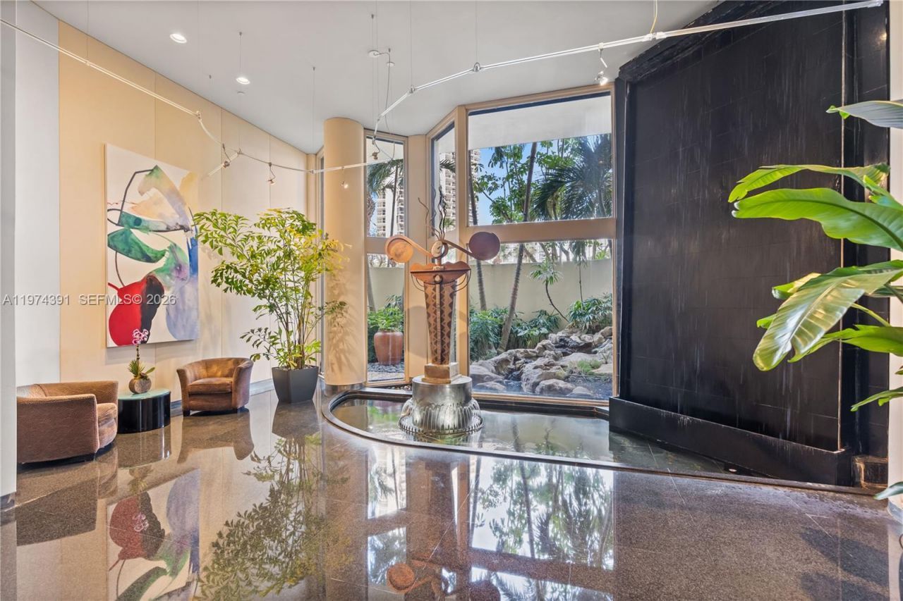 20191 E Country Club Dr , Unit 407, Aventura, FL 33180 Photo