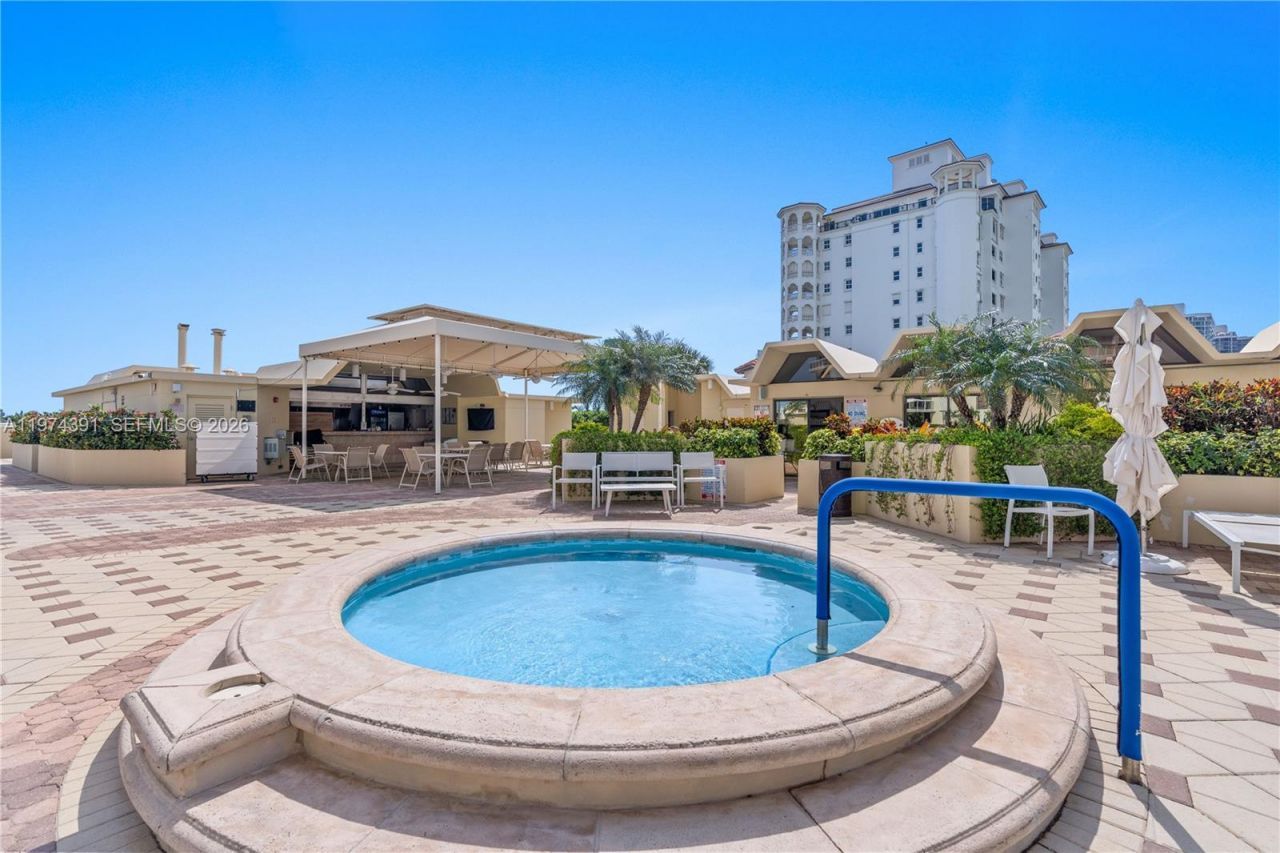 20191 E Country Club Dr, Unit 407, Aventura, FL 33180 Photo