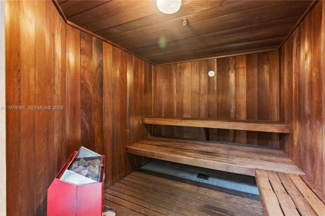 20191 E Country Club Dr , Unit 407, Aventura, FL 33180 Photo