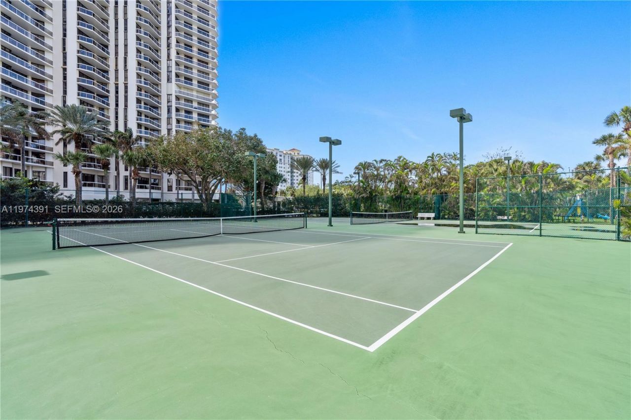 20191 E Country Club Dr, Unit 407, Aventura, FL 33180 Photo