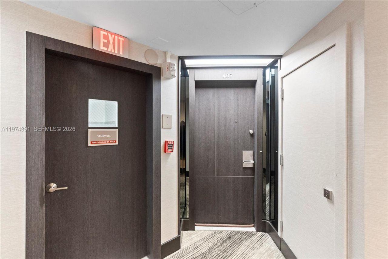 20191 E Country Club Dr, Unit 407, Aventura, FL 33180 Photo