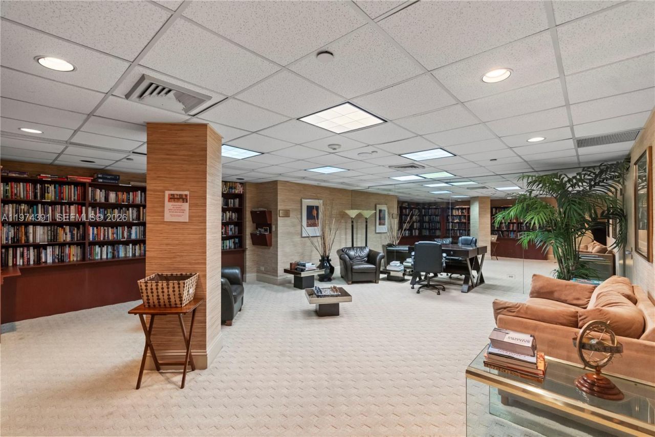 20191 E Country Club Dr, Unit 407, Aventura, FL 33180 Photo