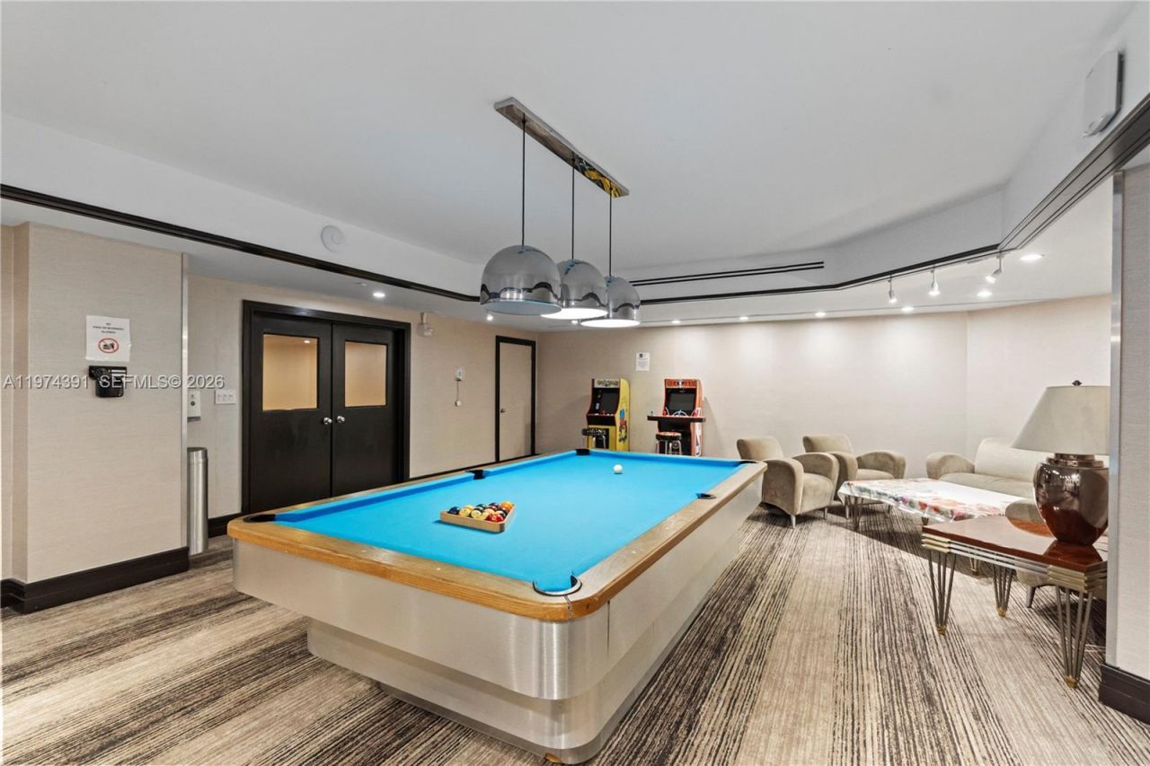 20191 E Country Club Dr, Unit 407, Aventura, FL 33180 Photo