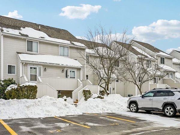 100 Merrimack Ave, Unit 9, Dracut, MA 01826