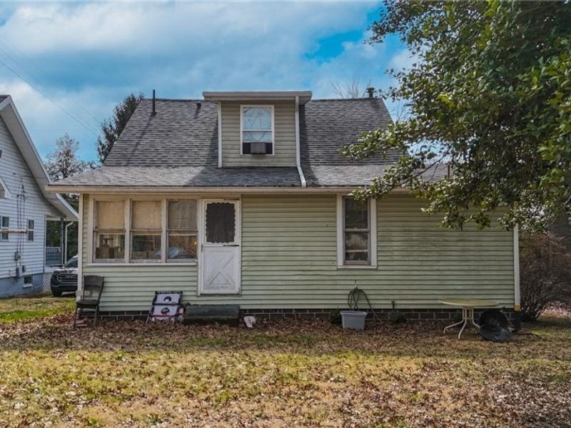 207 Kenwood Street, Marietta, OH 45750 Photo 3