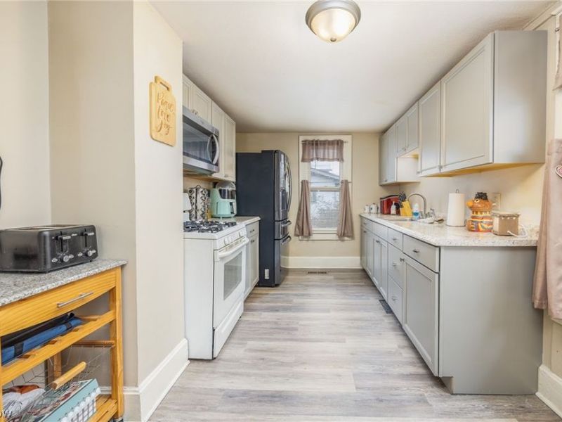 207 Kenwood Street, Marietta, OH 45750 Photo 9