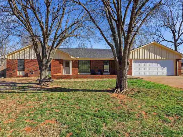 4902 W Country Club Drive, Stillwater, OK 74074