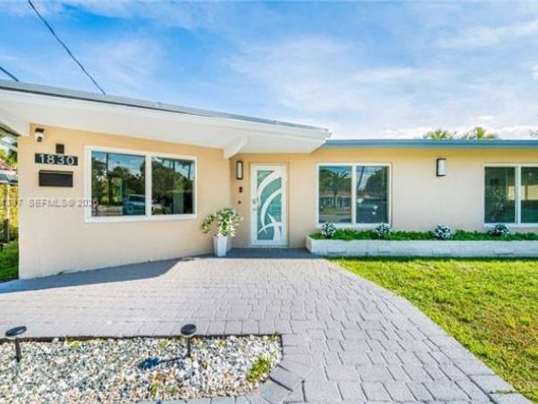 1830 NW 32nd St, Oakland Park, FL 33309