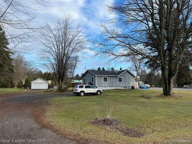 8216 & 8220 LAKESHORE Road, Worth Twp, MI 48450