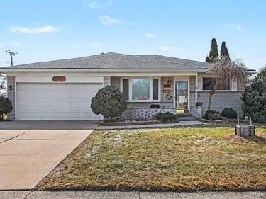 12260 De Grove Drive, Sterling Heights, MI 48312