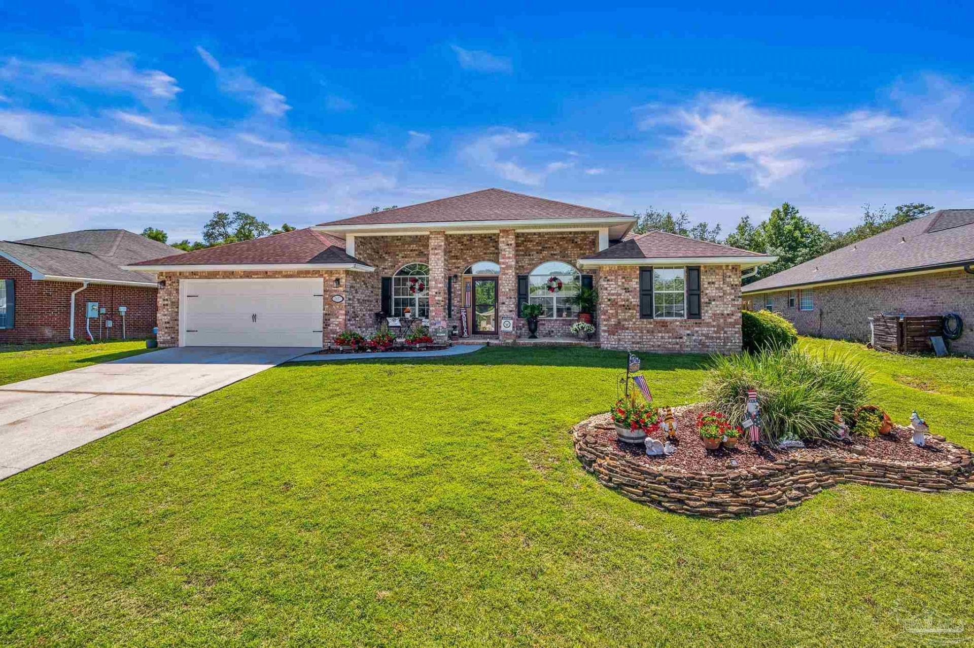 2687 Shoni Dr, Navarre, FL 32566 Main Photo