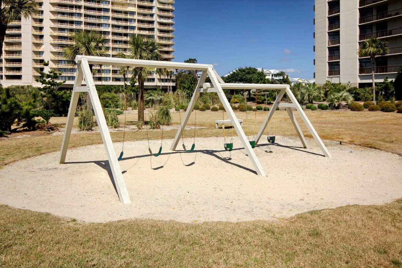 415 Ocean Creek Dr. Photo 27