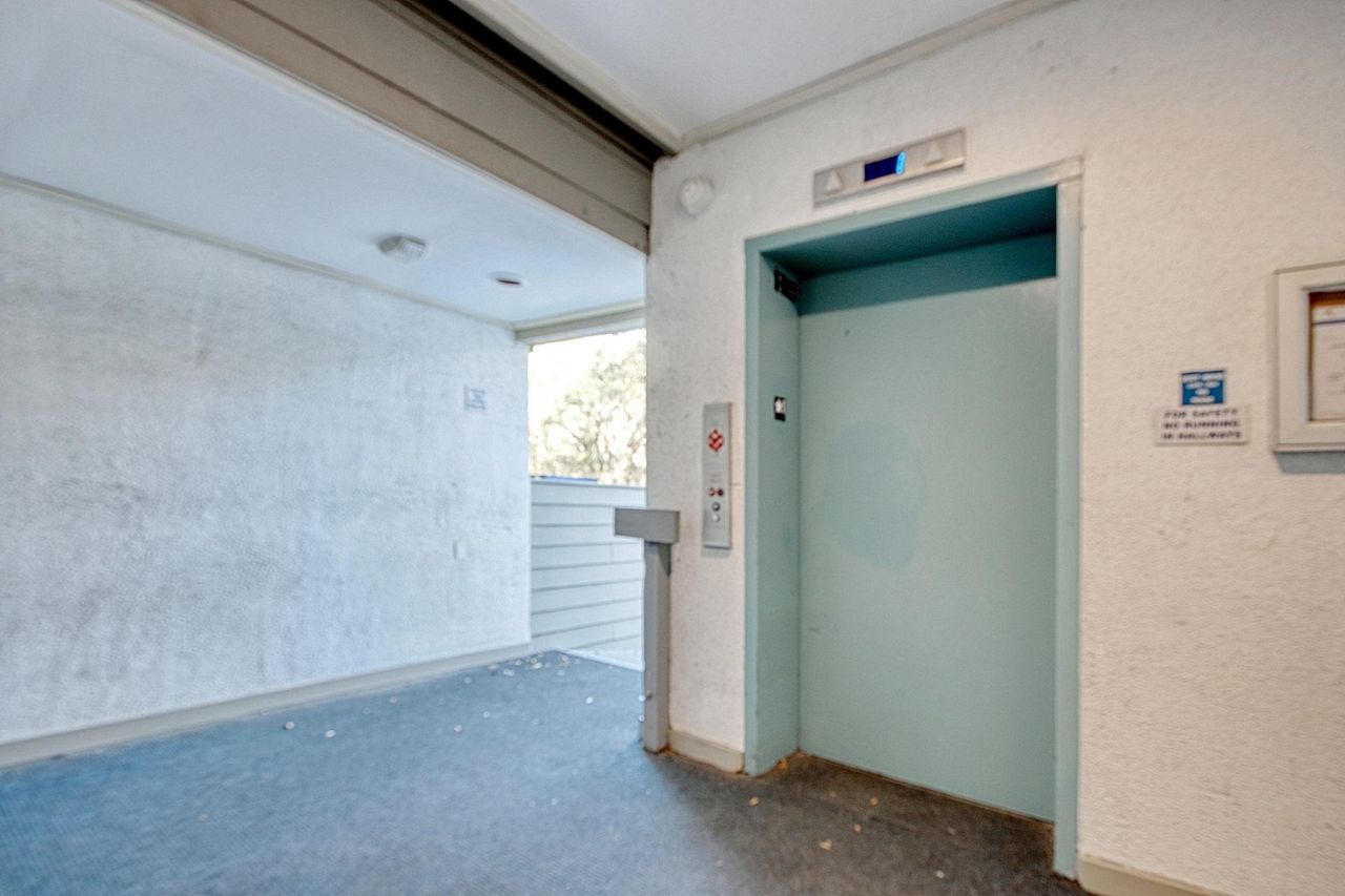 415 Ocean Creek Dr. Photo 4