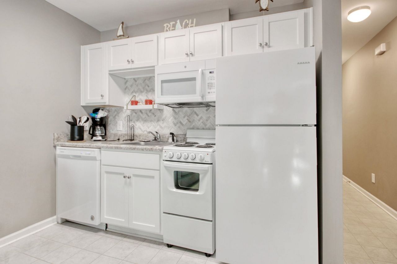 415 Ocean Creek Dr. Photo 7