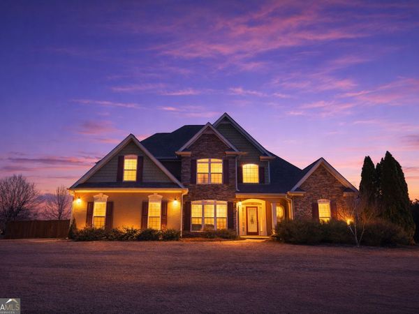 1200 WHITE OAK Way, Griffin, GA 30224