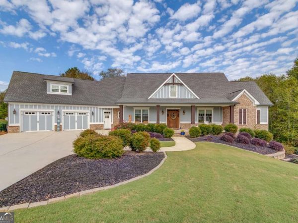 617 Skyland Drive, Hoschton, GA 30548