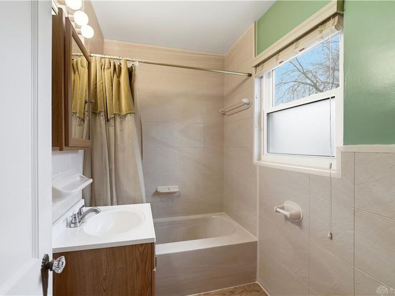 3816 Saint Johns Terrace, Deer Park, OH 45236 Photo 22