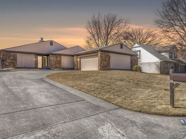 8718 S 72nd East Avenue, Tulsa, OK 74133