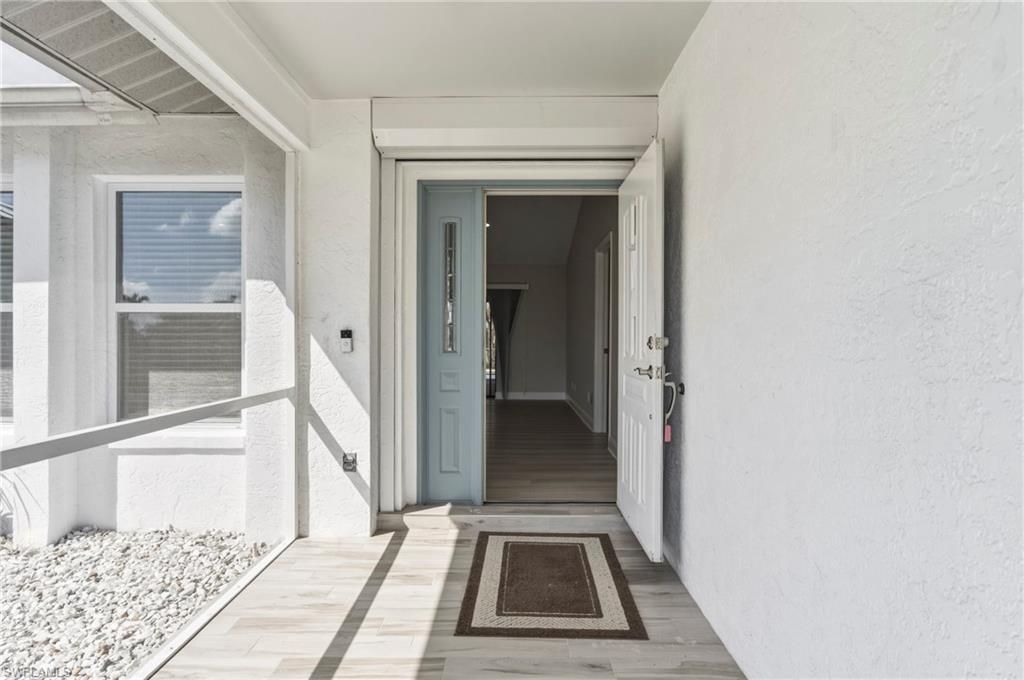 11883 King James Ct, Cape Coral, FL 33991 Photo